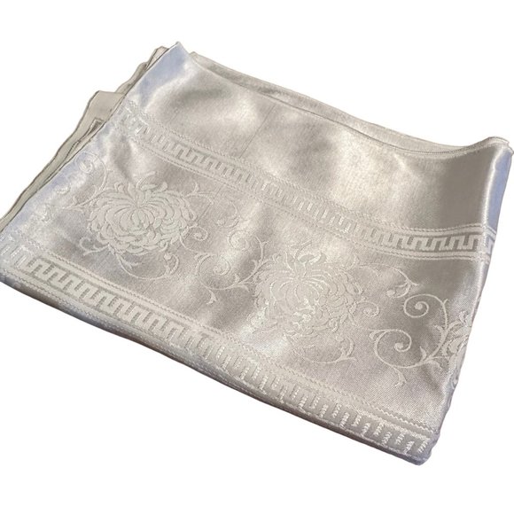 Vintage Other - Sold🎈Damask Tablecloth Rectangular Floral Swirl Greek Key Border White